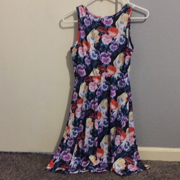 Alice In Wonderland Dress - Picture 2 of 2